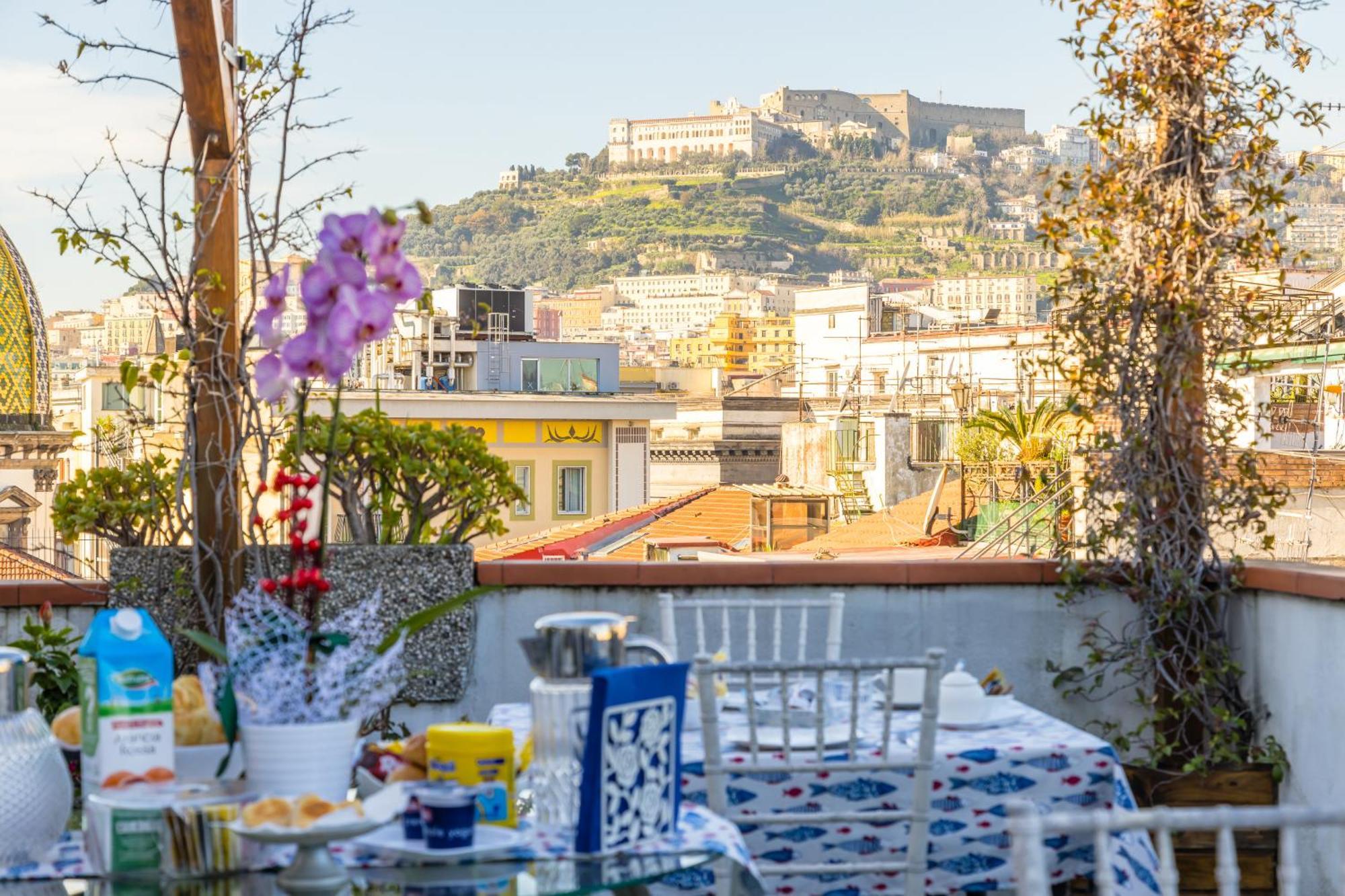 La Casa Di Bruno Napoli Bed & Breakfast Екстериор снимка